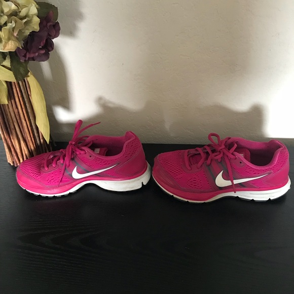Nike Pegasus sz7.5 AmaZing Condition - Picture 2 of 6